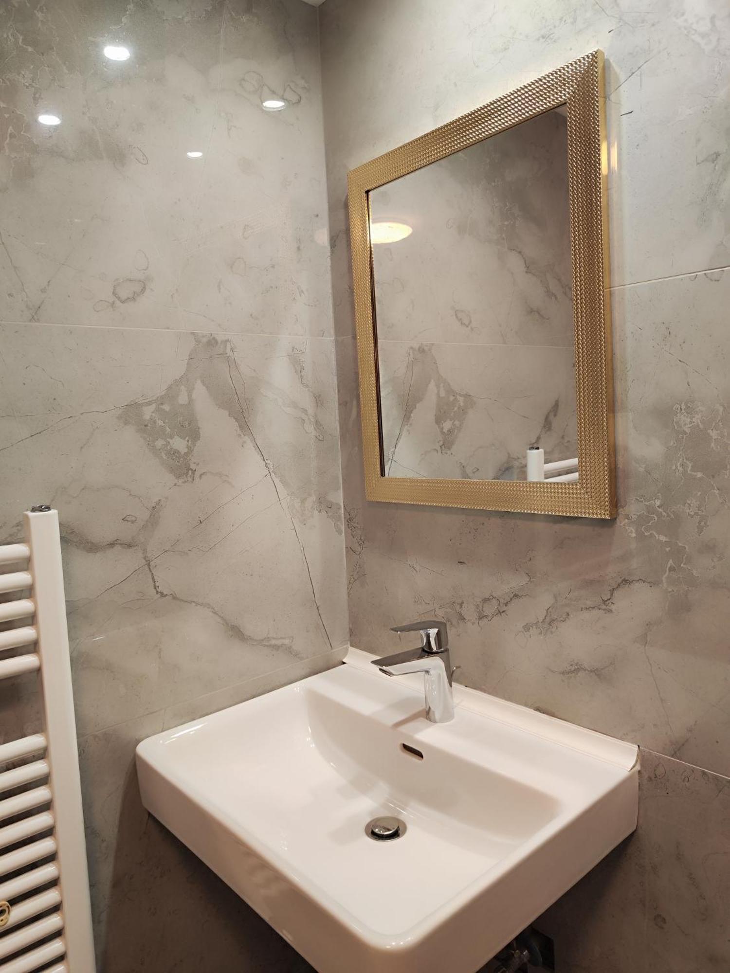 Dolce Crystal Budapest